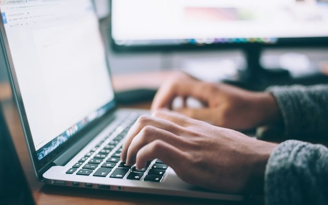 Senior IT support technician providing proactive managed IT support
